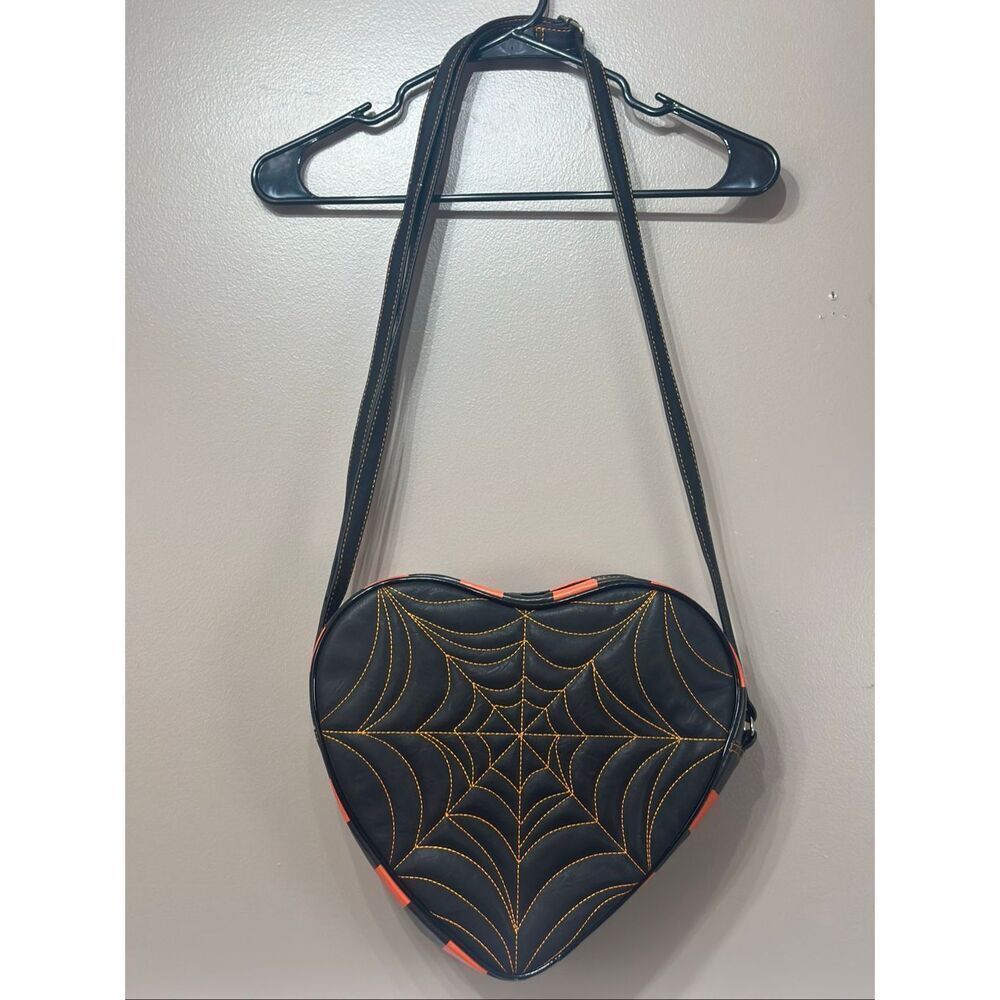 NWOT Love, Pain and Stitches Pumpkin X Kult The Collection Spiderweb Heart Purse